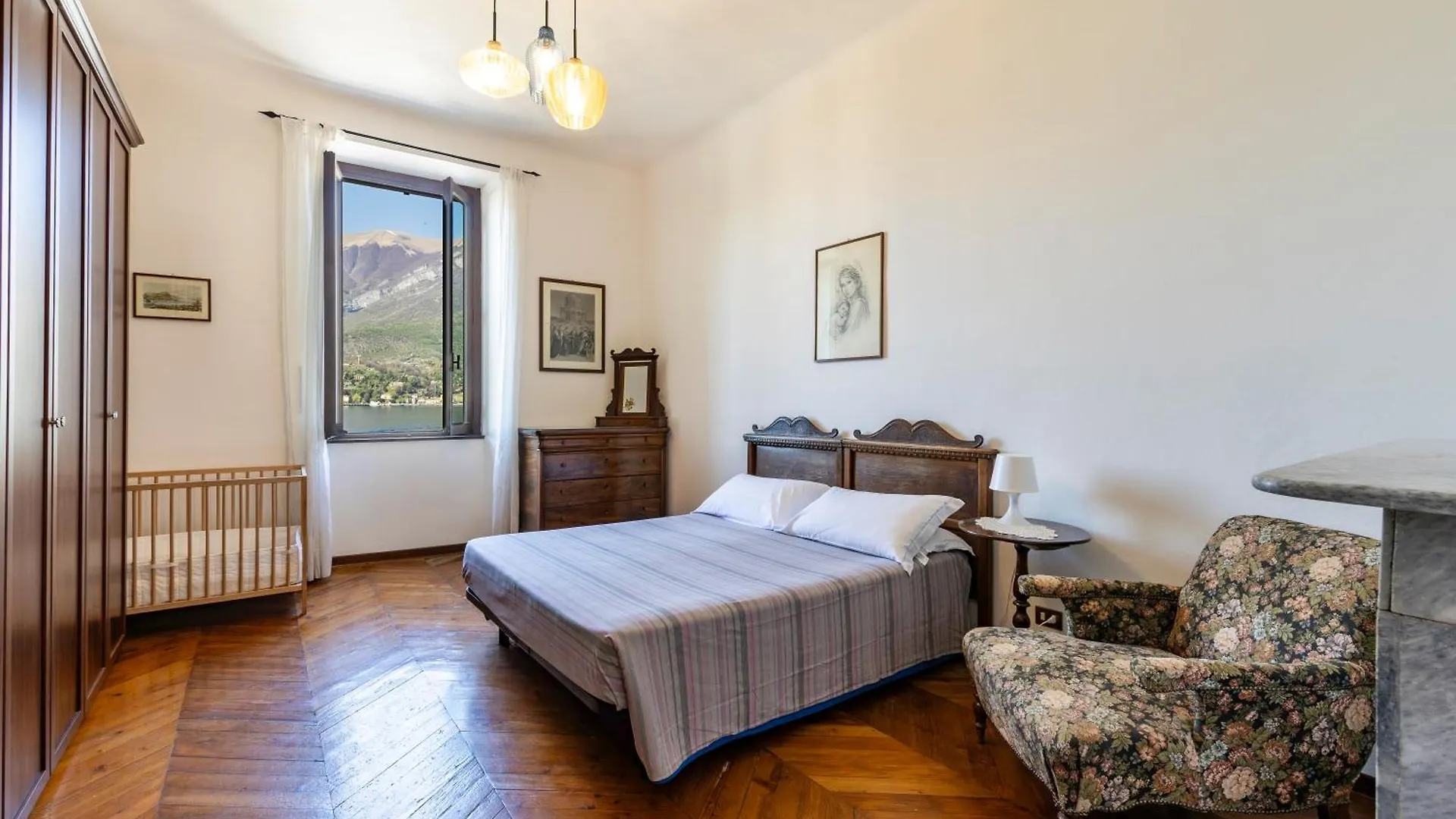 Charming Bellagio Apartment Italy