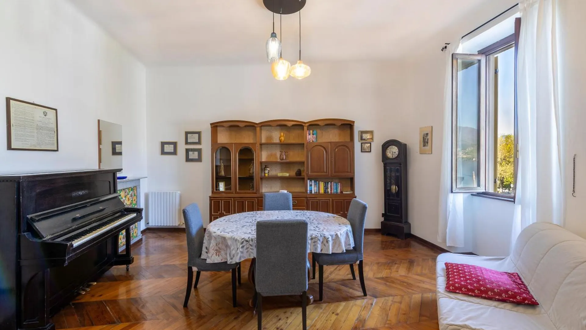 Charming Bellagio Apartment Italy