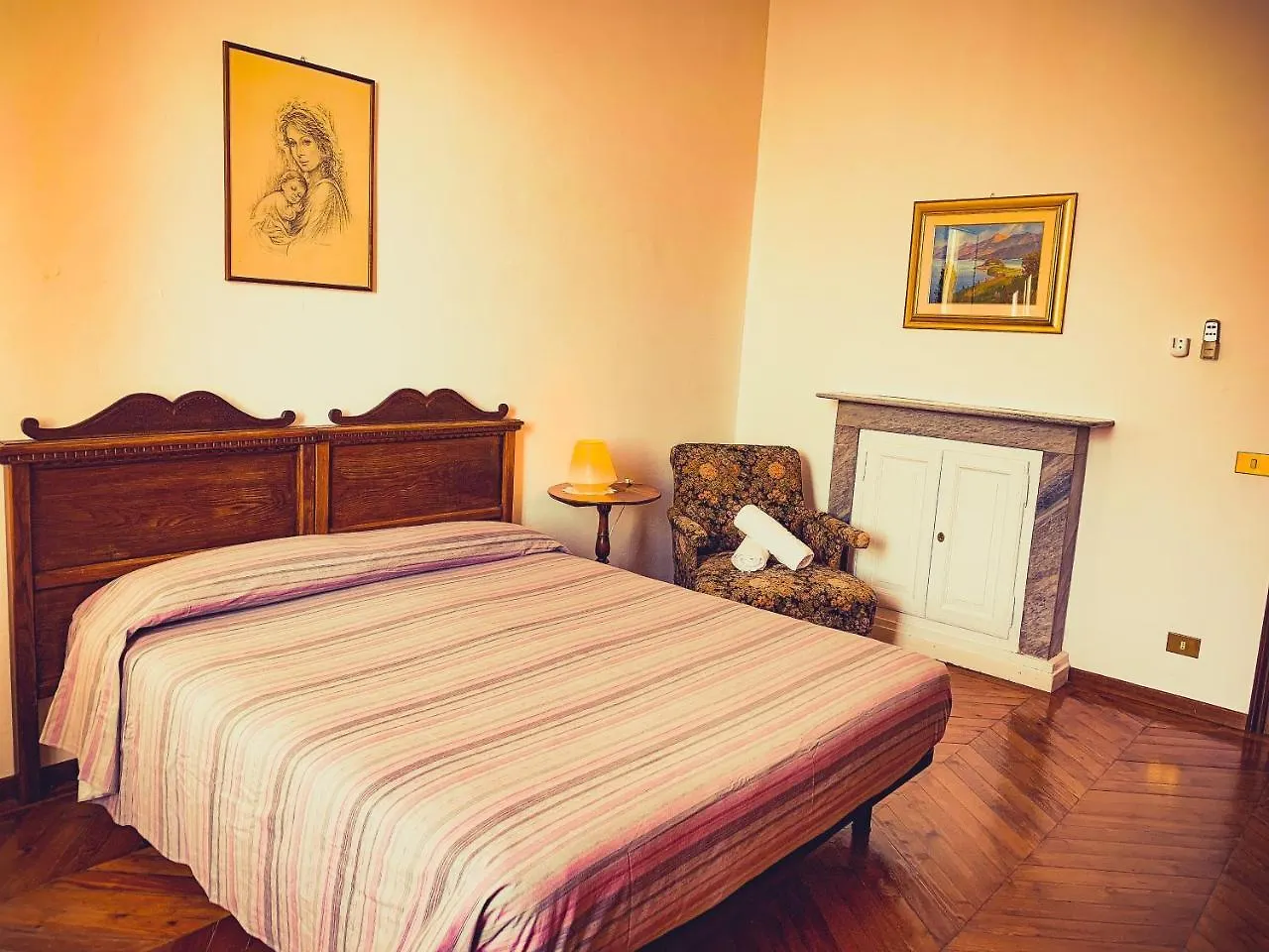 Charming Bellagio Apartment Italy